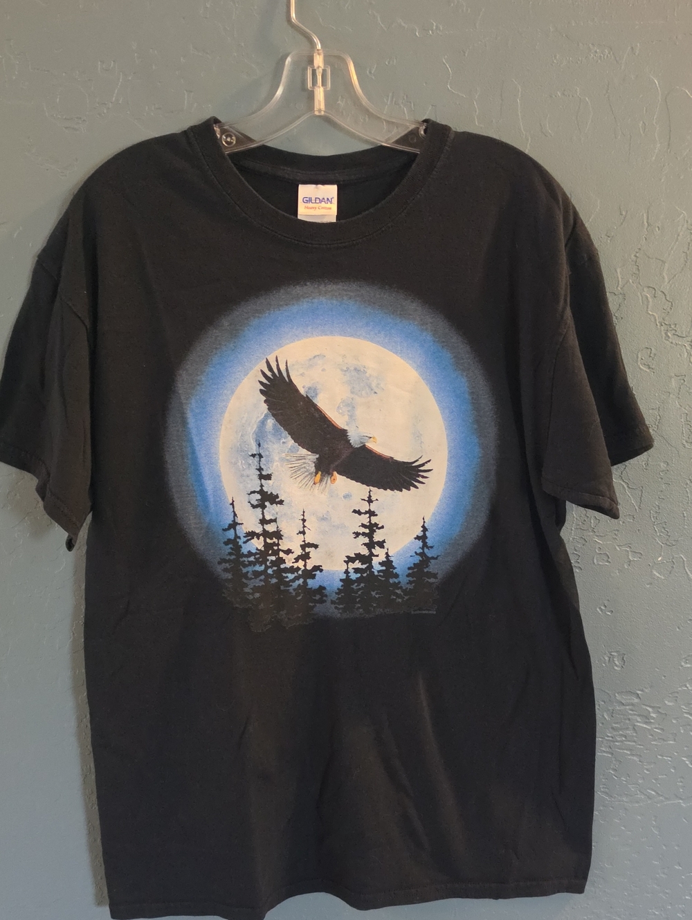 VTG Gildan Black Short-Sleeve Tee with Eagle Moon Graphic